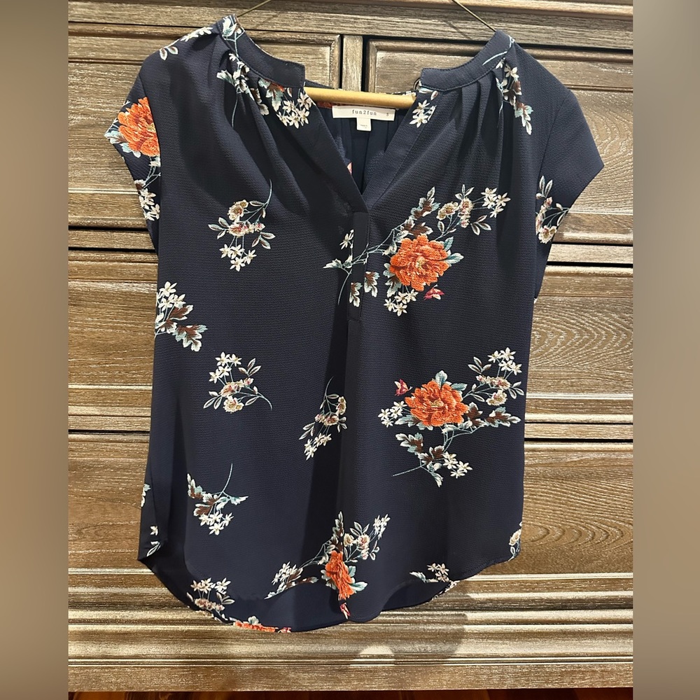 Fun2Fun blue VNeck blouse